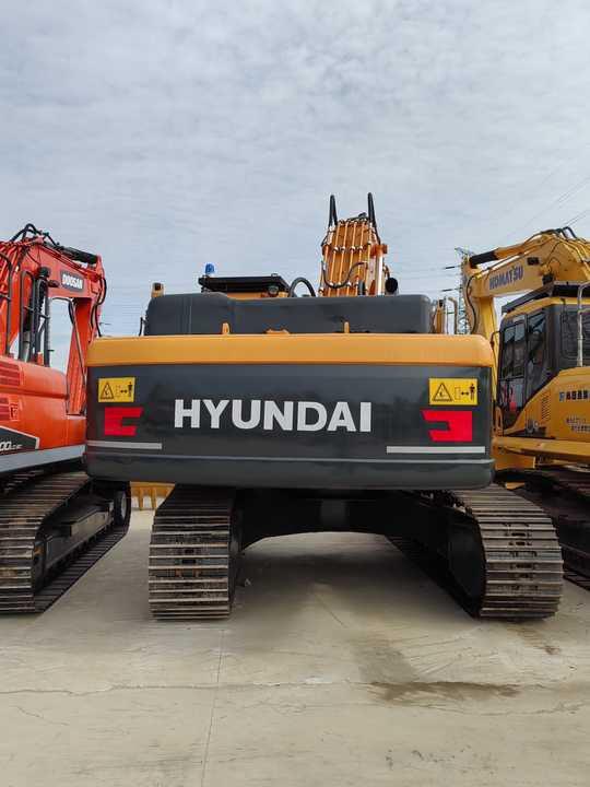 Used Hyundai 305LC-9T Excavator Originated From South Korea Superior Performance Running Working Condition Low Price for Sale - Grävmaskin: bild 4 Used Hyundai 305LC-9T Excavator Originated From South Korea Superior Performance Running Working Condition Low Price for Sale - Grävmaskin: bild 4