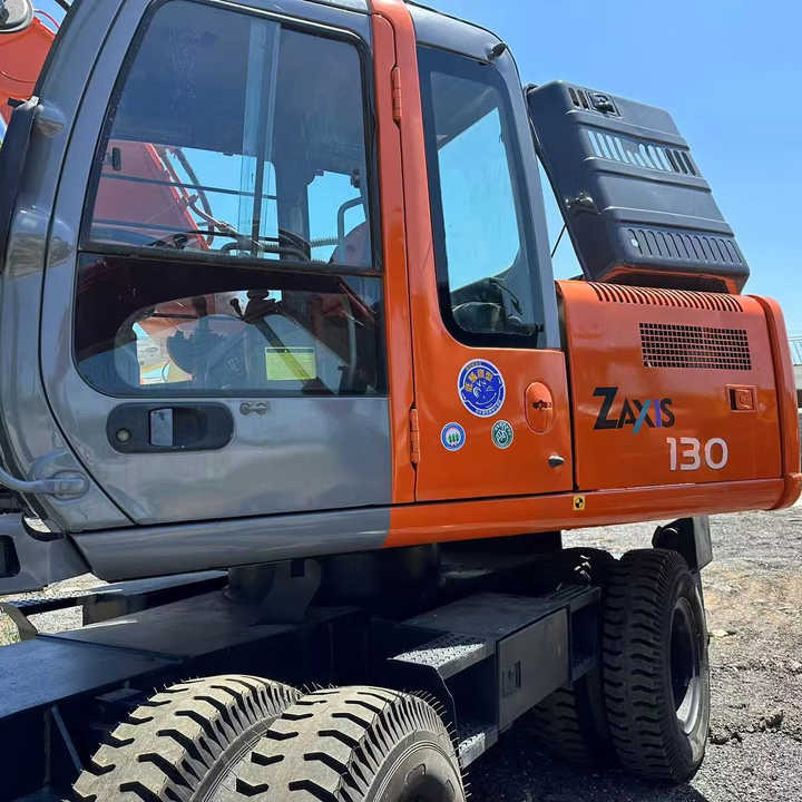 Used Wheel Excavator Hitachi ZX 130W Made in Japan 13ton Hitachi Zx130w Wheel Excavator Price Used Hitachi Zx130 Excavator SALE - Grävmaskin: bild 1 Used Wheel Excavator Hitachi ZX 130W Made in Japan 13ton Hitachi Zx130w Wheel Excavator Price Used Hitachi Zx130 Excavator SALE - Grävmaskin: bild 1