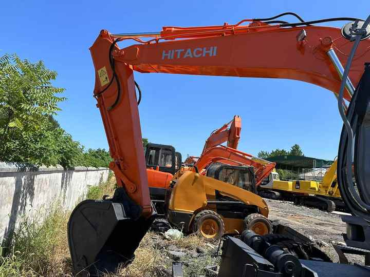 Used Wheel Excavator Hitachi ZX 130W Made in Japan 13ton Hitachi Zx130w Wheel Excavator Price Used Hitachi Zx130 Excavator SALE - Grävmaskin: bild 3 Used Wheel Excavator Hitachi ZX 130W Made in Japan 13ton Hitachi Zx130w Wheel Excavator Price Used Hitachi Zx130 Excavator SALE - Grävmaskin: bild 3