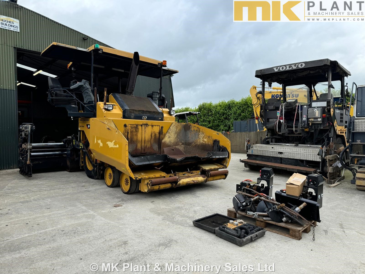 CATERPILLAR AP500F - Asfaltläggare: bild 1 CATERPILLAR AP500F - Asfaltläggare: bild 1