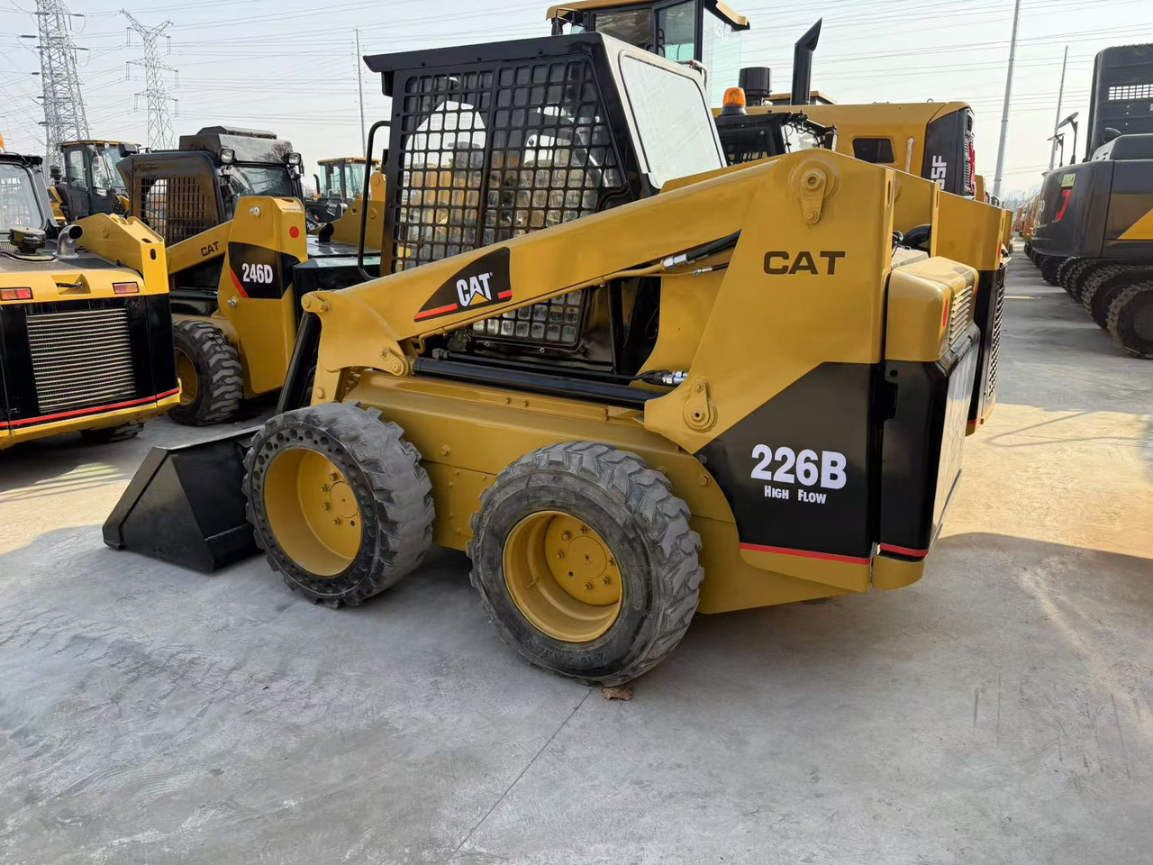 CATERPILLAR 226B - Kompaktlastare/ Slirstyrda lastare: bild 2 CATERPILLAR 226B - Kompaktlastare/ Slirstyrda lastare: bild 2