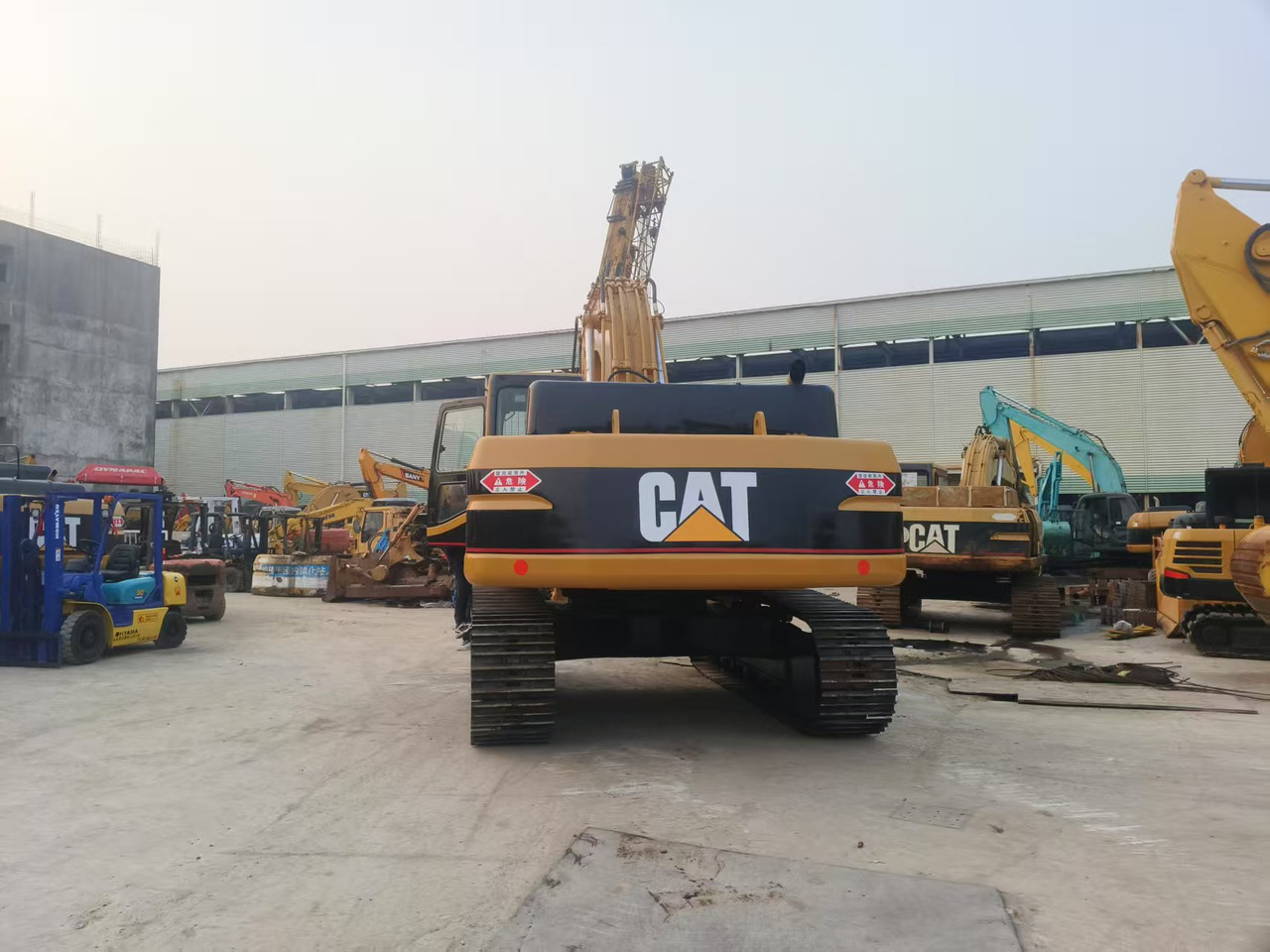 CATERPILLAR 330BL - Bandgrävare: bild 2 CATERPILLAR 330BL - Bandgrävare: bild 2