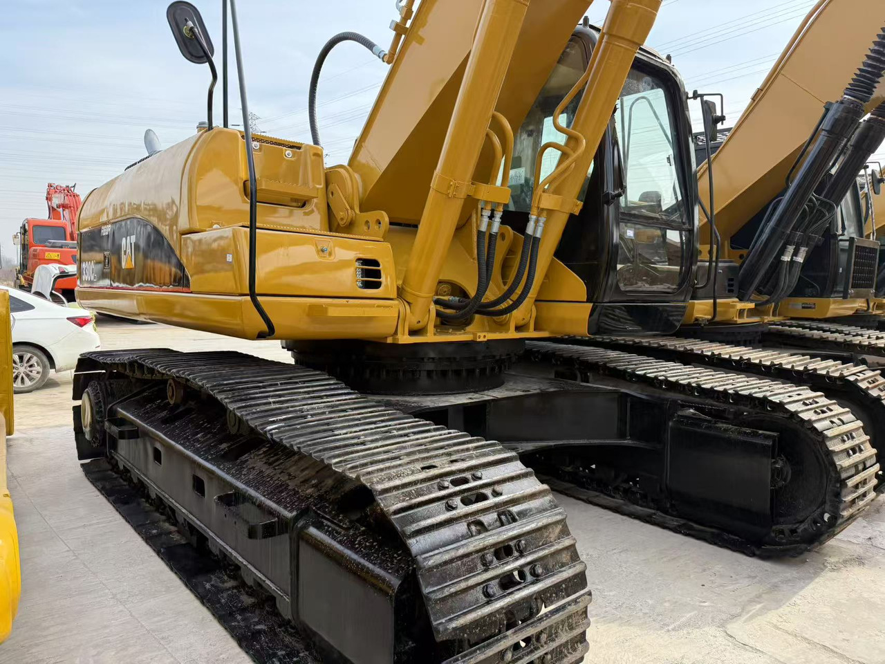 CATERPILLAR 330C - Bandgrävare: bild 2 CATERPILLAR 330C - Bandgrävare: bild 2