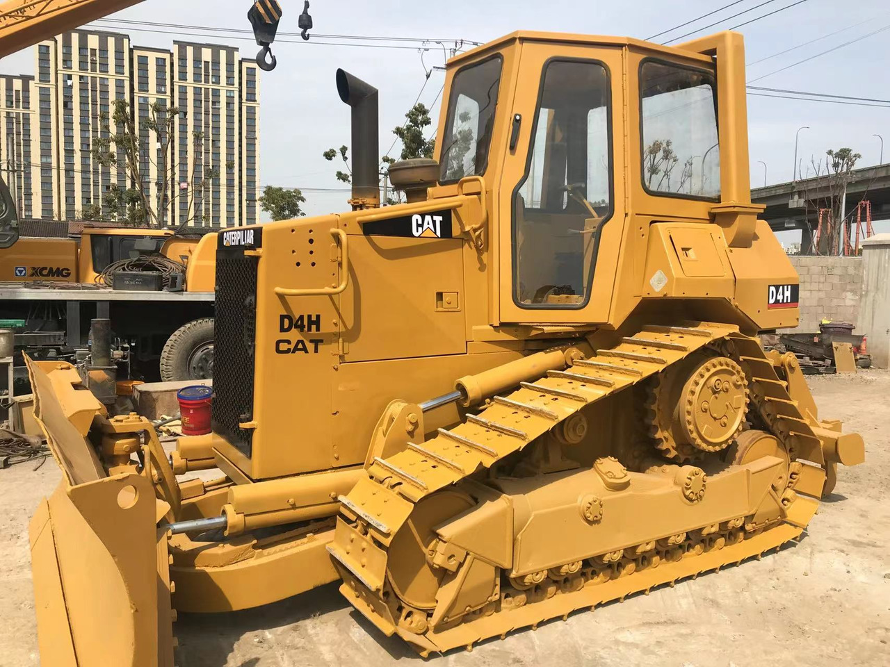 CATERPILLAR D4H - Bulldozer: bild 3 CATERPILLAR D4H - Bulldozer: bild 3