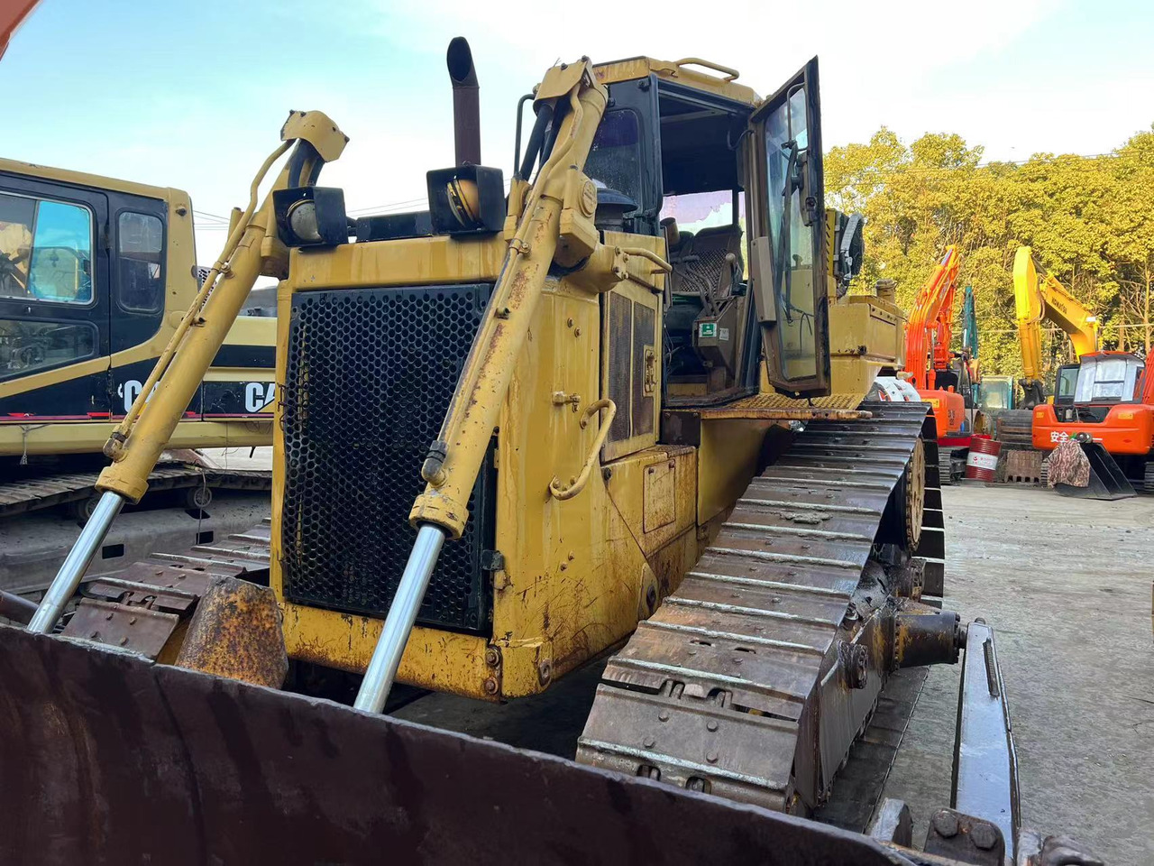 CATERPILLAR D6H - Bulldozer: bild 4 CATERPILLAR D6H - Bulldozer: bild 4