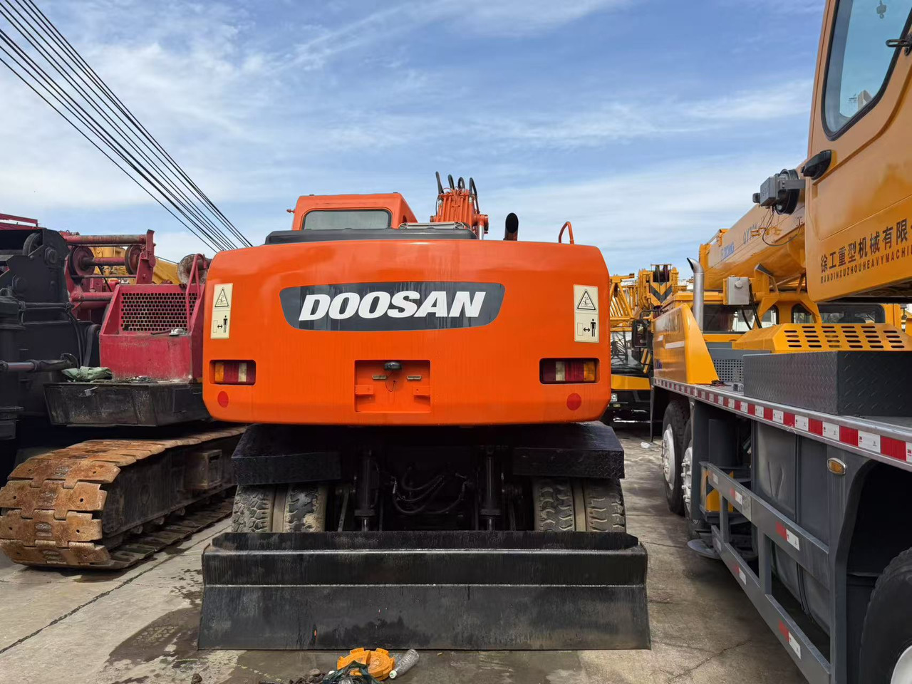 DOOSAN DH150W-7 - Grävmaskin på däck: bild 3 DOOSAN DH150W-7 - Grävmaskin på däck: bild 3