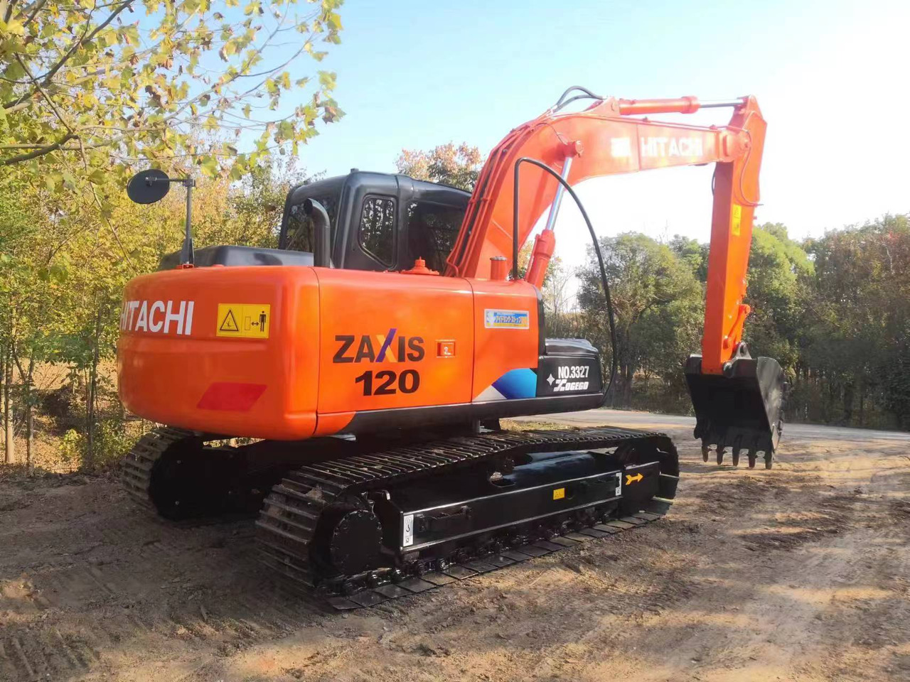 HITACHI ZX120 - Bandgrävare: bild 1 HITACHI ZX120 - Bandgrävare: bild 1