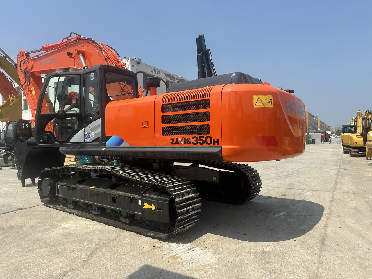 HITACHI ZX350H-5G - Bandgrävare: bild 1 HITACHI ZX350H-5G - Bandgrävare: bild 1