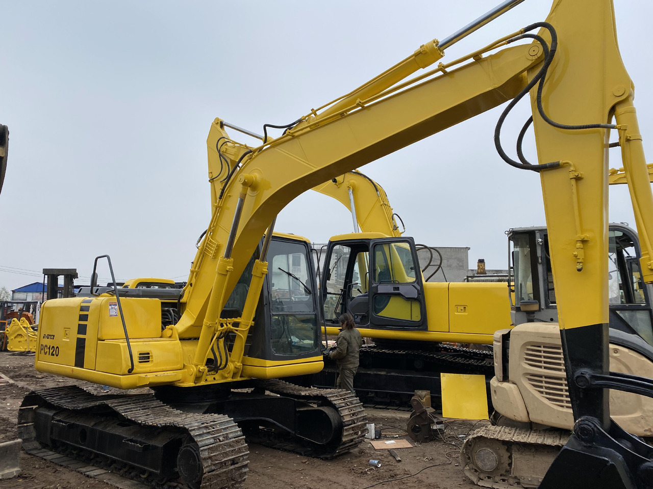 KOMATSU PC120-6 - Bandgrävare: bild 1 KOMATSU PC120-6 - Bandgrävare: bild 1