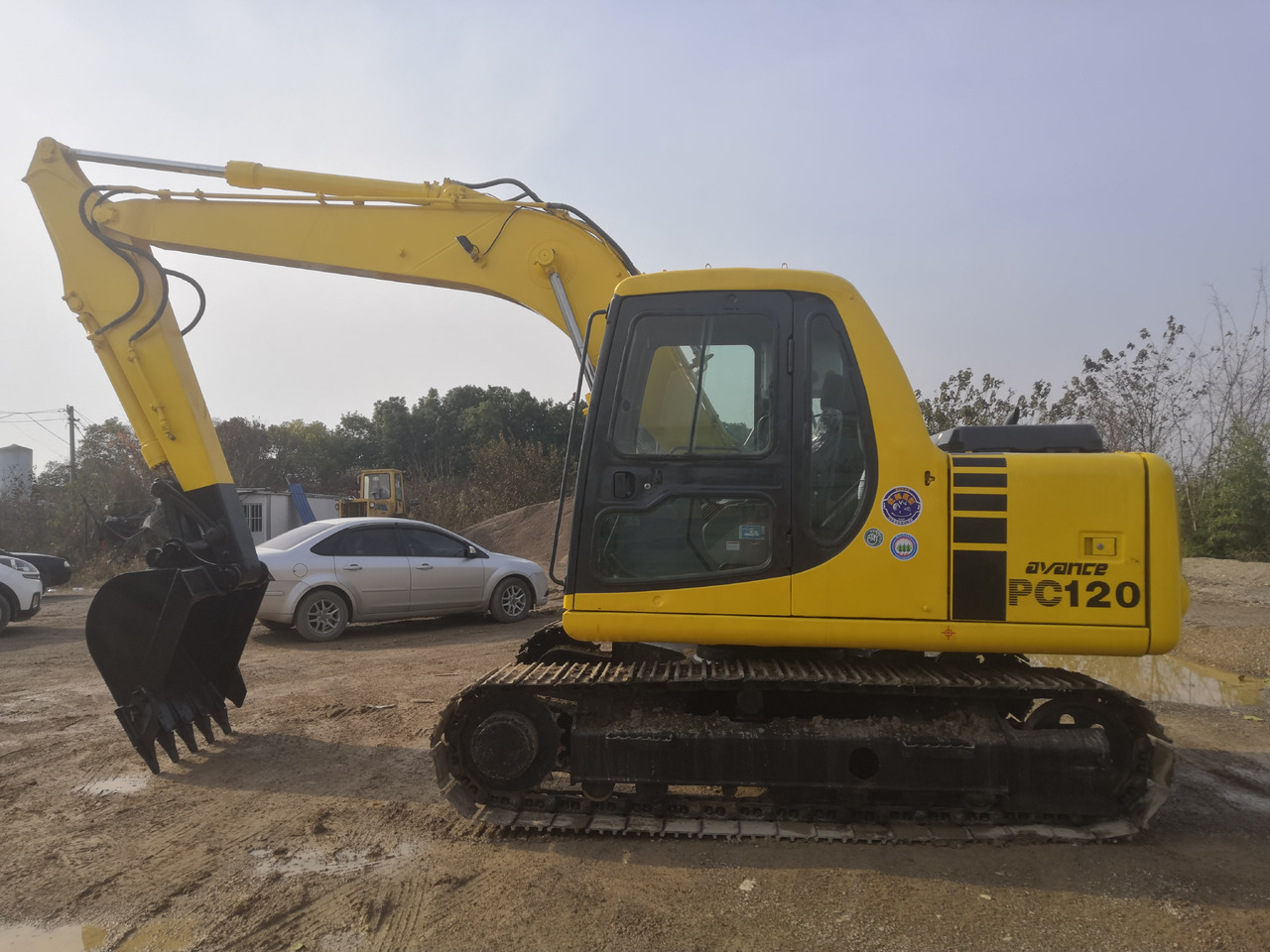 KOMATSU PC120-6 - Bandgrävare: bild 4 KOMATSU PC120-6 - Bandgrävare: bild 4