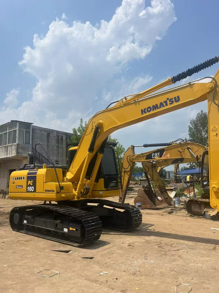 KOMATSU PC160-7 - Bandgrävare: bild 4 KOMATSU PC160-7 - Bandgrävare: bild 4
