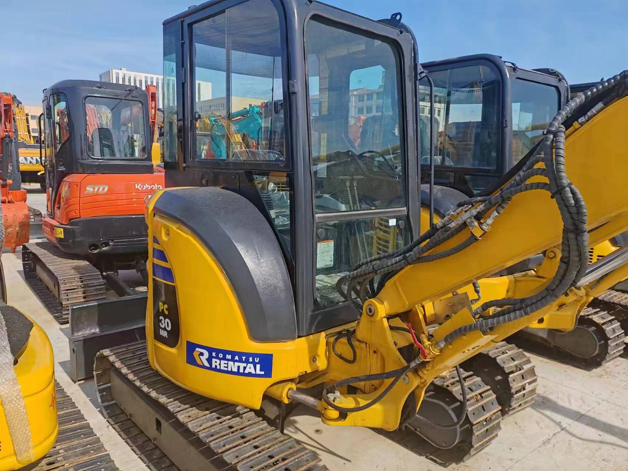 KOMATSU PC30 - Bandgrävare: bild 1 KOMATSU PC30 - Bandgrävare: bild 1