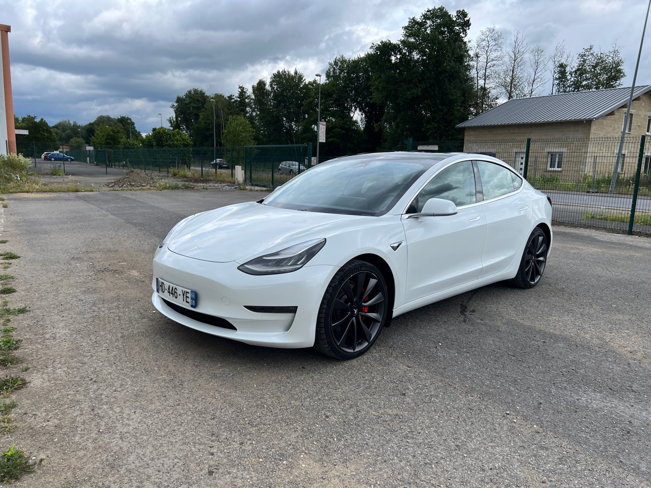 TESLA Model 3 Performance Dual Motor FSD 3 Autopilot - Sedan: bild 1 TESLA Model 3 Performance Dual Motor FSD 3 Autopilot - Sedan: bild 1