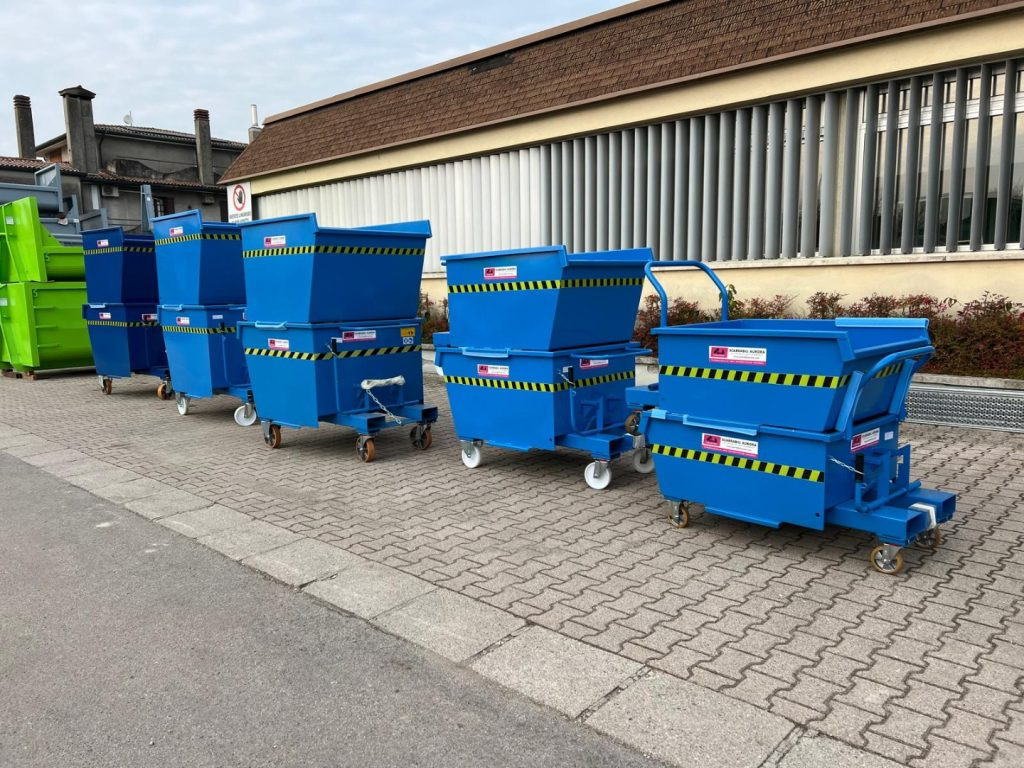 CONTAINER A BENNA RIBALTABILE - Tippcontainer: bild 1 CONTAINER A BENNA RIBALTABILE - Tippcontainer: bild 1