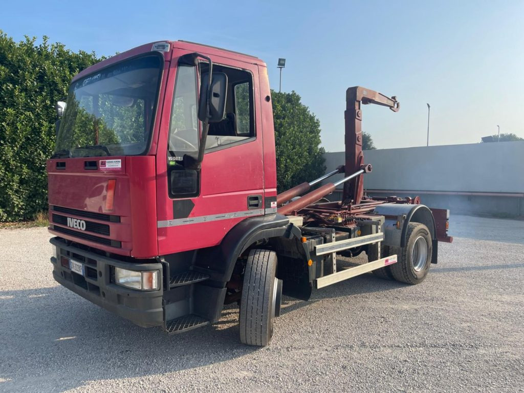 FIAT IVECO EUROCARGO 150E23 - Lastväxlare lastbil: bild 1 FIAT IVECO EUROCARGO 150E23 - Lastväxlare lastbil: bild 1