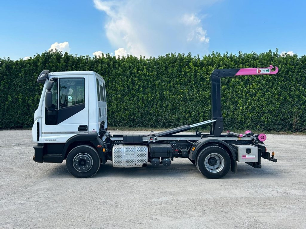 IVECO 120EL22 CON SCARRABILE NUOVO - Lastväxlare lastbil: bild 4 IVECO 120EL22 CON SCARRABILE NUOVO - Lastväxlare lastbil: bild 4