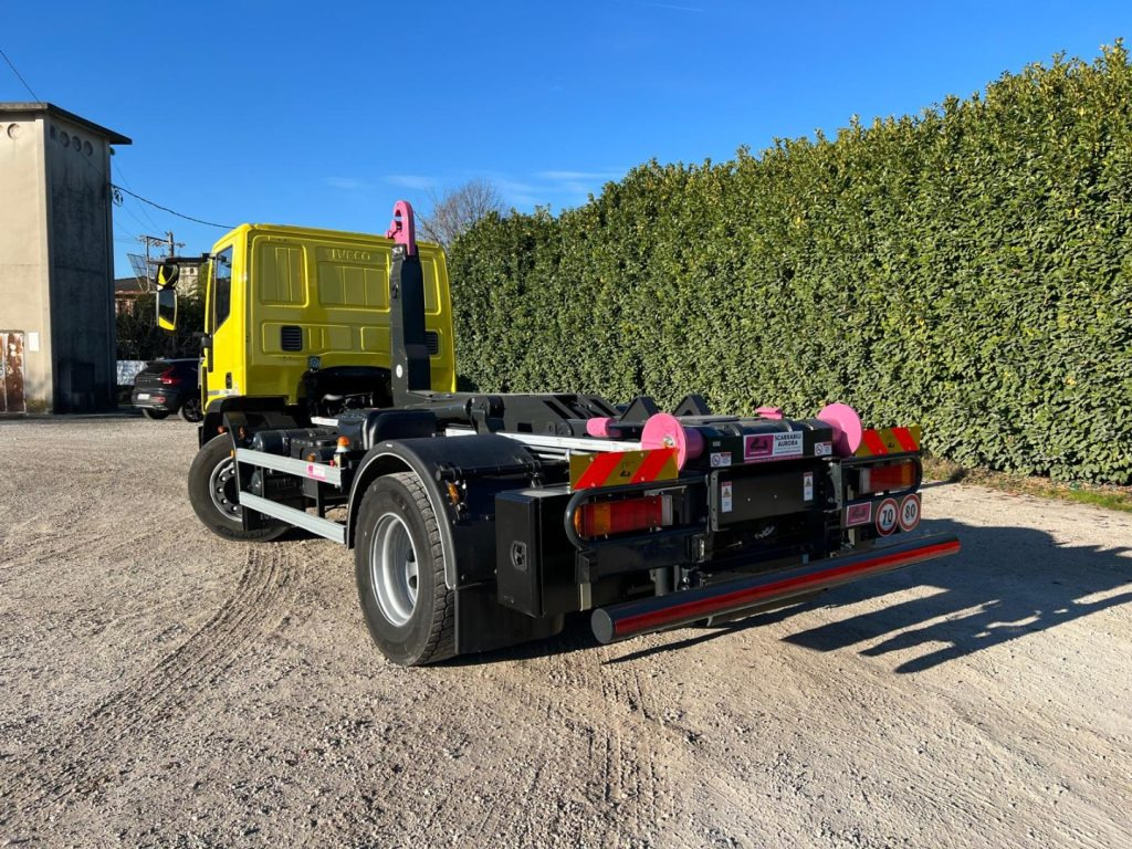 IVECO EUROCARGO 180EL28 SCARRABILE - Lastväxlare lastbil: bild 5 IVECO EUROCARGO 180EL28 SCARRABILE - Lastväxlare lastbil: bild 5