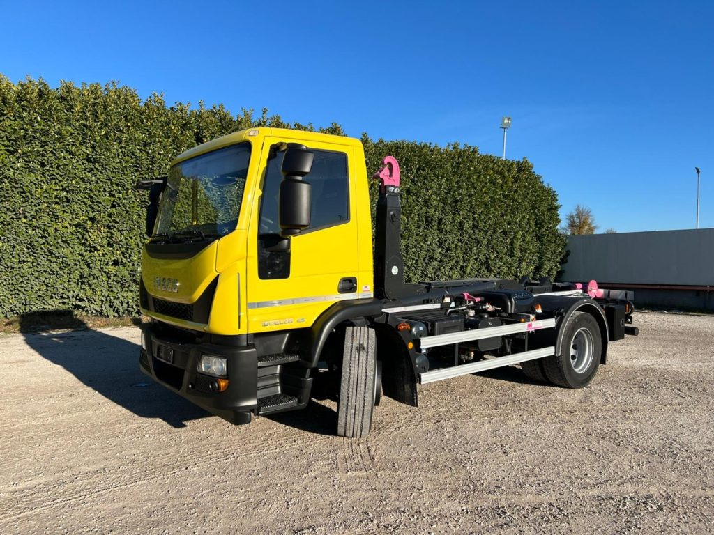 IVECO EUROCARGO 180EL28 SCARRABILE - Lastväxlare lastbil: bild 1 IVECO EUROCARGO 180EL28 SCARRABILE - Lastväxlare lastbil: bild 1