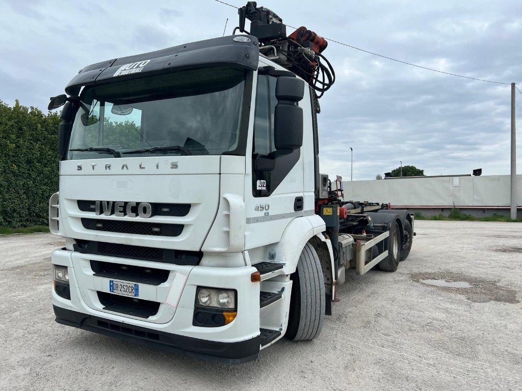 IVECO STRALIS 260E45 SCARRABILE - Lastväxlare lastbil: bild 1 IVECO STRALIS 260E45 SCARRABILE - Lastväxlare lastbil: bild 1
