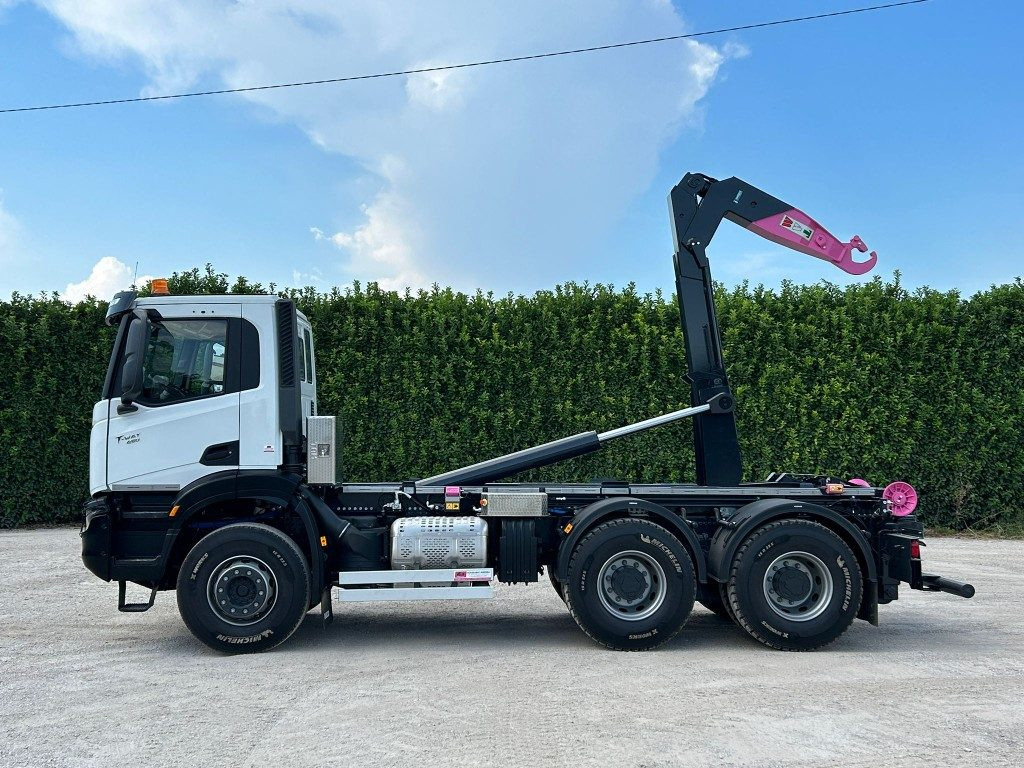 IVECO TRAKKER T-WAY AD380T NUOVO SCARRABILE - Lastväxlare lastbil: bild 2 IVECO TRAKKER T-WAY AD380T NUOVO SCARRABILE - Lastväxlare lastbil: bild 2