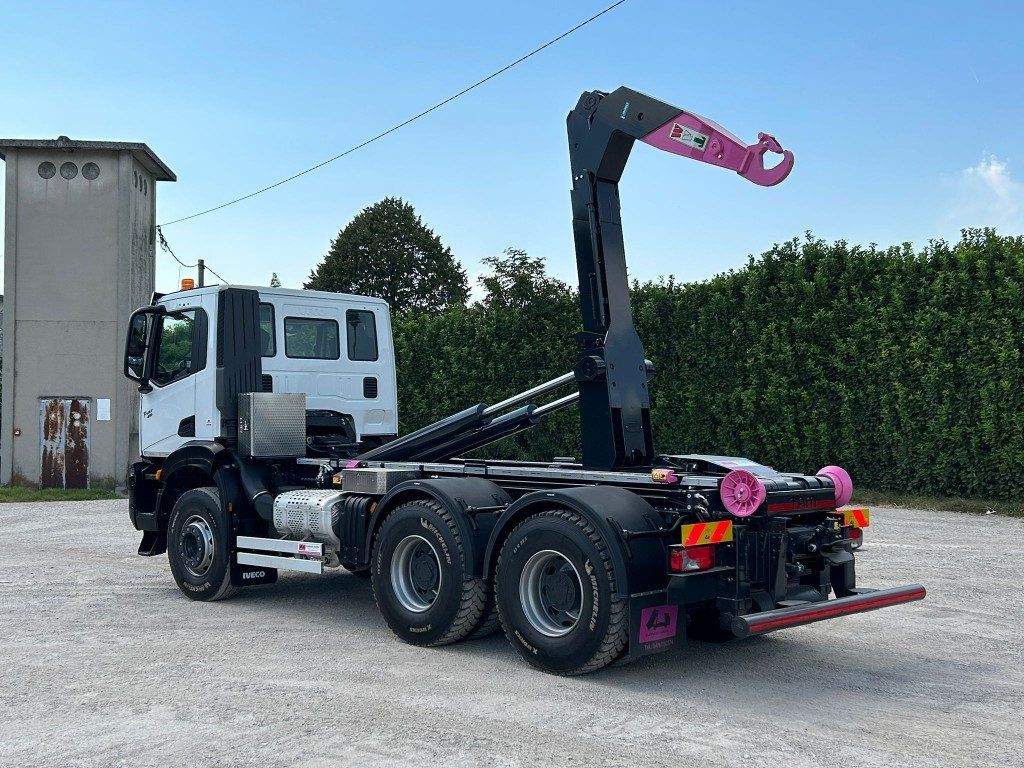 IVECO TRAKKER T-WAY AD380T NUOVO SCARRABILE - Lastväxlare lastbil: bild 3 IVECO TRAKKER T-WAY AD380T NUOVO SCARRABILE - Lastväxlare lastbil: bild 3