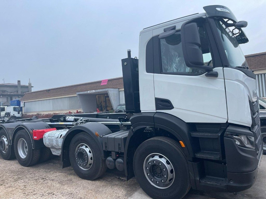 IVECO X-WAY AD350X480YPS SCARRABILE NUOVO - Lastväxlare lastbil: bild 3 IVECO X-WAY AD350X480YPS SCARRABILE NUOVO - Lastväxlare lastbil: bild 3