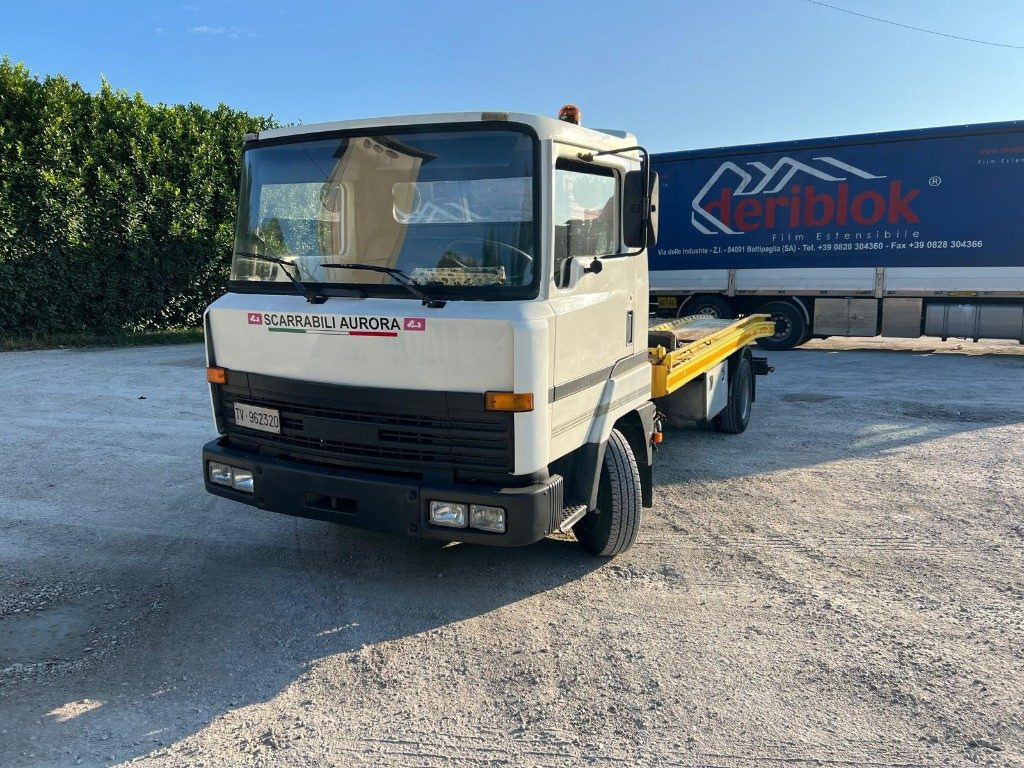NISSAN M I L50 PER SOCCORSO STRADALE - Bärgningsbil: bild 2 NISSAN M I L50 PER SOCCORSO STRADALE - Bärgningsbil: bild 2