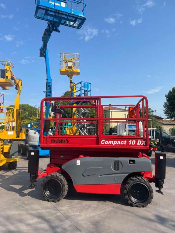 Haulotte COMPACT 10DX - Saxlift: bild 1 Haulotte COMPACT 10DX - Saxlift: bild 1