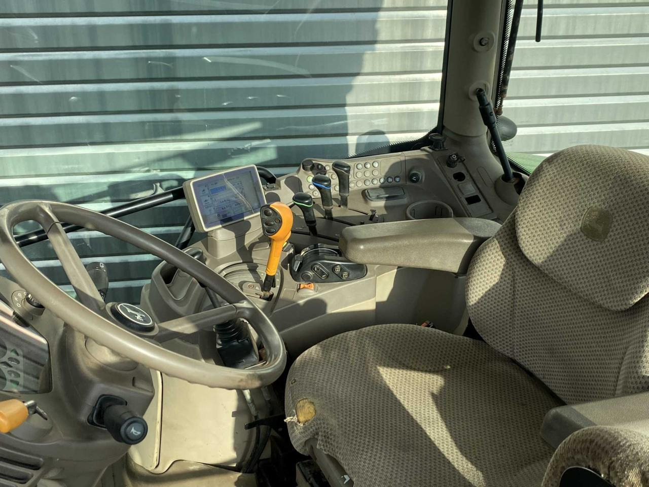 John Deere 6115R - Traktor: bild 5 John Deere 6115R - Traktor: bild 5