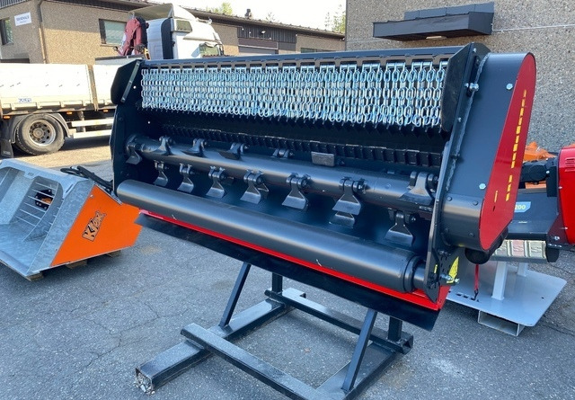 Seppi M H-SMO-B -200 ja SMO-H3-125 - Skogsfräs: bild 1 Seppi M H-SMO-B -200 ja SMO-H3-125 - Skogsfräs: bild 1