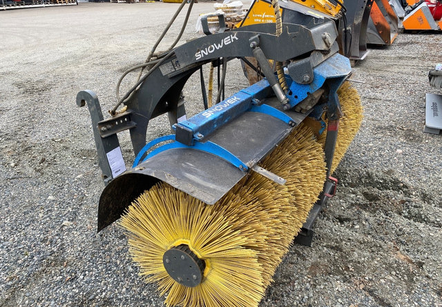 Snowek AH250 - Sopaggregat för Utility/ Specialfordon: bild 1 Snowek AH250 - Sopaggregat för Utility/ Specialfordon: bild 1