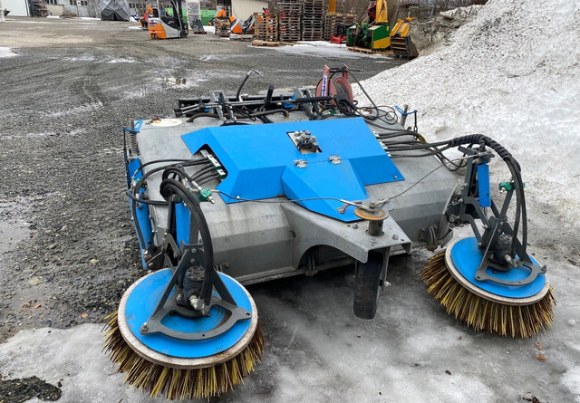 Snowek K180 - Sopaggregat för Utility/ Specialfordon: bild 1 Snowek K180 - Sopaggregat för Utility/ Specialfordon: bild 1