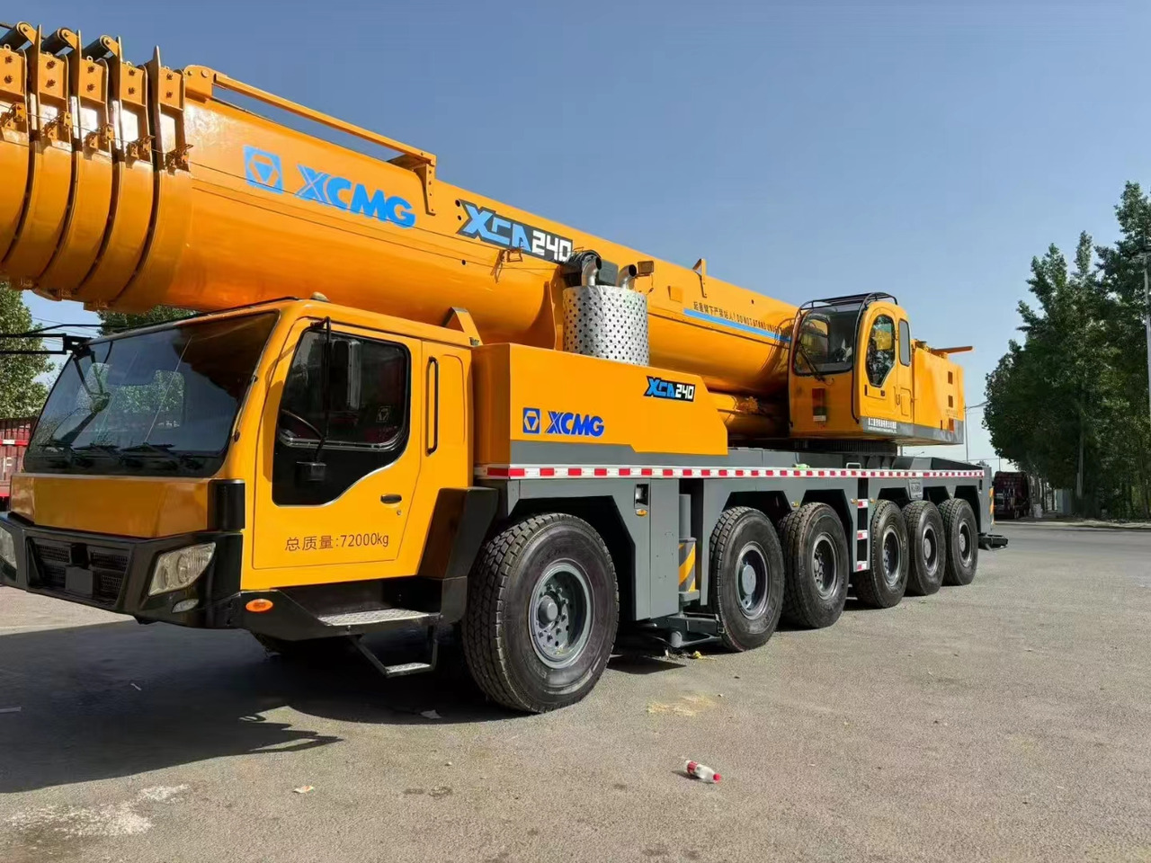 XCMG QAY240 XCT240 XCA240 QY240K 240 ton 250 ton 300 ton 260 ton 200 ton 220 ton crane - Allterrängkran: bild 1 XCMG QAY240 XCT240 XCA240 QY240K 240 ton 250 ton 300 ton 260 ton 200 ton 220 ton crane - Allterrängkran: bild 1
