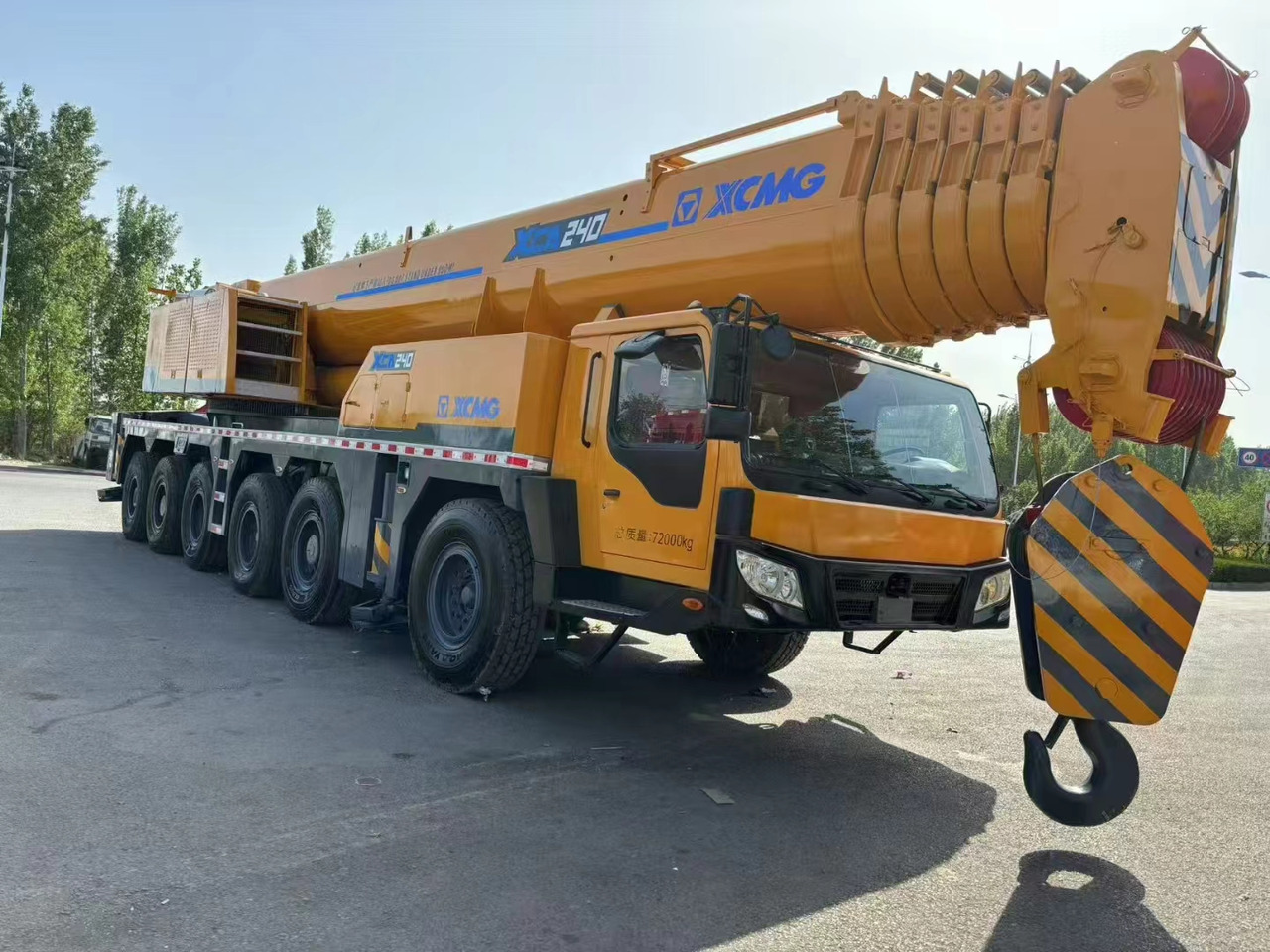 XCMG QAY240 XCT240 XCA240 QY240K 240 ton 250 ton 300 ton 260 ton 200 ton 220 ton crane - Allterrängkran: bild 1 XCMG QAY240 XCT240 XCA240 QY240K 240 ton 250 ton 300 ton 260 ton 200 ton 220 ton crane - Allterrängkran: bild 1