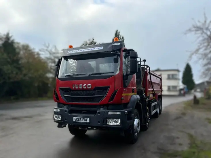 Iveco Trakker - Tippbil lastbil: bild 2 Iveco Trakker - Tippbil lastbil: bild 2