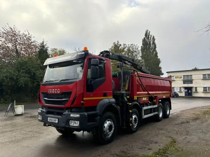 Iveco Trakker - Tippbil lastbil: bild 4 Iveco Trakker - Tippbil lastbil: bild 4