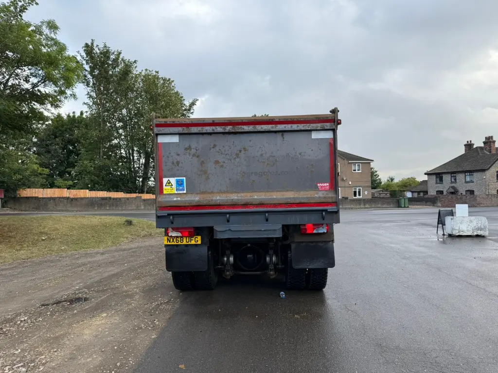 MAN TGS 35.420 8x4 Tipper (UFG) - Tippbil lastbil: bild 4 MAN TGS 35.420 8x4 Tipper (UFG) - Tippbil lastbil: bild 4