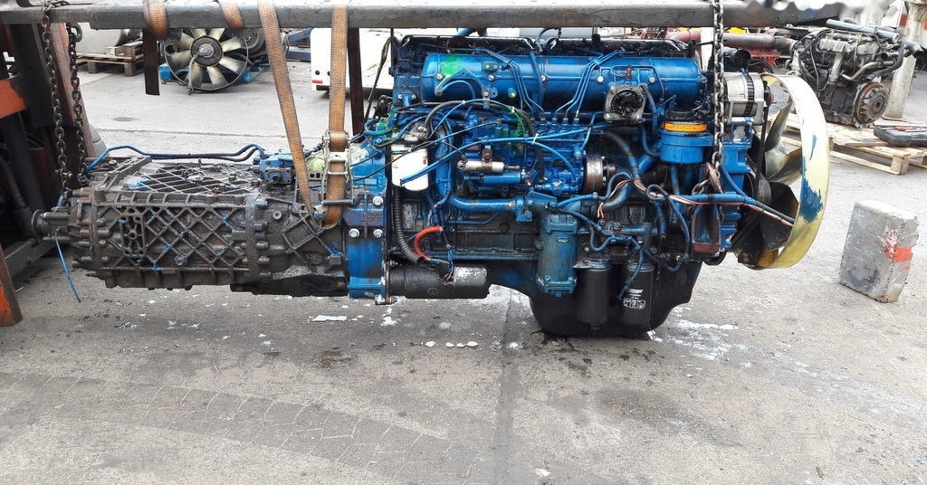 IVECO 8210.42L 420 E2 IVECO EuroTech Magirus - Motor för Lastbil: bild 1 IVECO 8210.42L 420 E2 IVECO EuroTech Magirus - Motor för Lastbil: bild 1