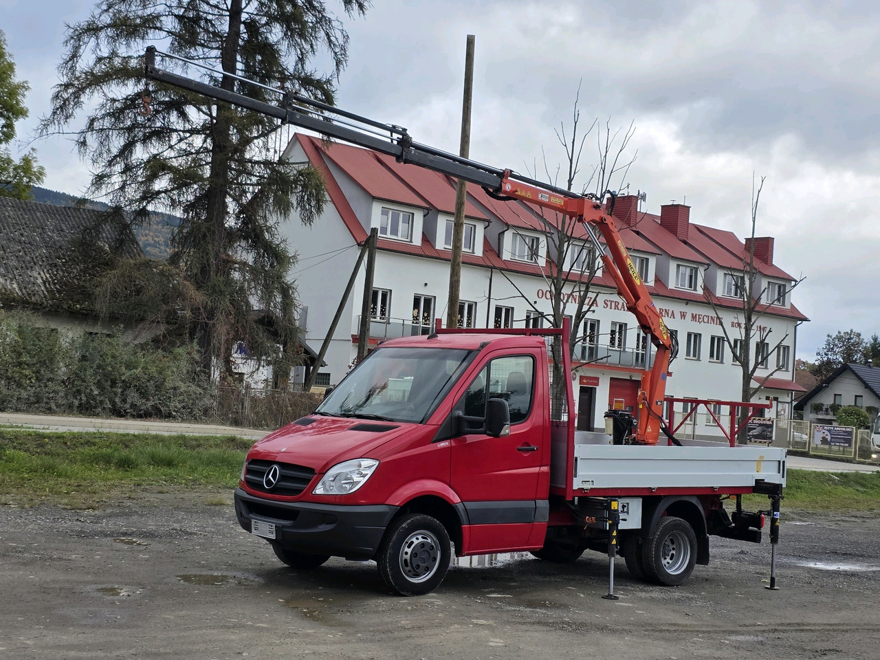 Mercedes-Benz Sprinter 418 CDI Skrzynia +HDS 10.5 M +Pilot ! 87000km ! - Transportbil med flak: bild 2 Mercedes-Benz Sprinter 418 CDI Skrzynia +HDS 10.5 M +Pilot ! 87000km ! - Transportbil med flak: bild 2