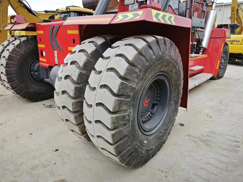 Kalmar DRF450 - Reachstacker: bild 4 Kalmar DRF450 - Reachstacker: bild 4