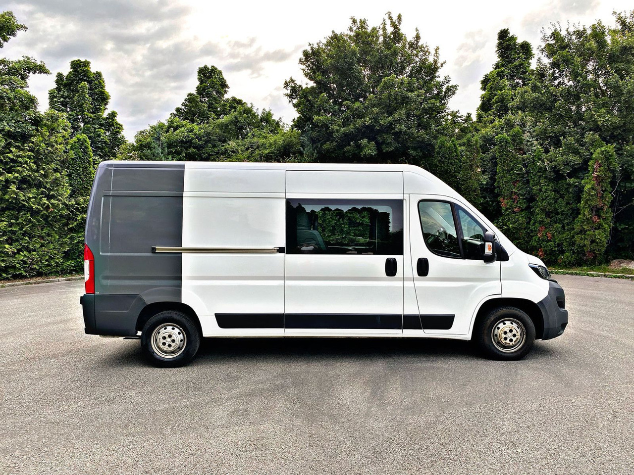 Peugeot Boxer Kasten Hoch 335 L3H2Pro|5Sitzer|Kamera|19% - Skåpbil, Dubbelhytt transportbil: bild 2 Peugeot Boxer Kasten Hoch 335 L3H2Pro|5Sitzer|Kamera|19% - Skåpbil, Dubbelhytt transportbil: bild 2