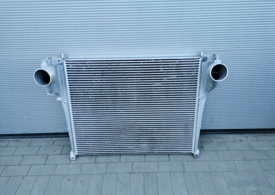 INTERCOOLER MERCREES ACTROS MP4 A9605000002 - Intercooler: bild 1 INTERCOOLER MERCREES ACTROS MP4 A9605000002 - Intercooler: bild 1