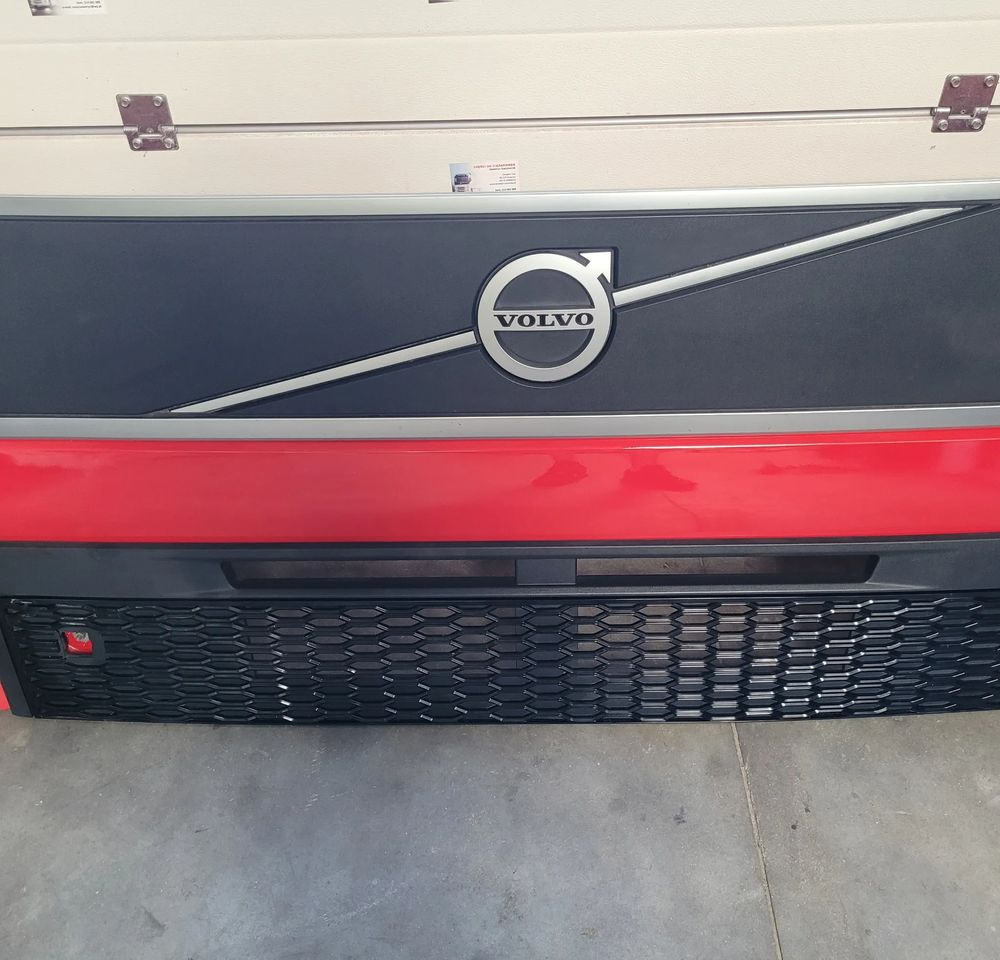 MASKA ATRAPA VOLVO FH5 FH4 LIFT ALU NM.ORYGINAŁ CHWALIM116 - Karosseri och exteriör för Lastbil: bild 4 MASKA ATRAPA VOLVO FH5 FH4 LIFT ALU NM.ORYGINAŁ CHWALIM116 - Karosseri och exteriör för Lastbil: bild 4