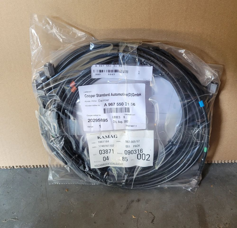 PRZEWODY PODNOSZENIA KABINY MERCDESES ATEGO NOWY ORYGINAŁ A9675503156 - Hydraulik för Lastbil: bild 1 PRZEWODY PODNOSZENIA KABINY MERCDESES ATEGO NOWY ORYGINAŁ A9675503156 - Hydraulik för Lastbil: bild 1