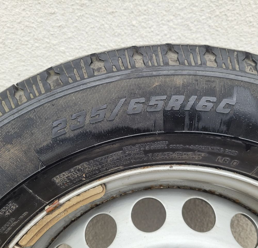 ZAPAS KOLO SPRINTER CRAFTER 235/65 R16C GOODYEAR - Komplett hjul för Transportbil: bild 5 ZAPAS KOLO SPRINTER CRAFTER 235/65 R16C GOODYEAR - Komplett hjul för Transportbil: bild 5