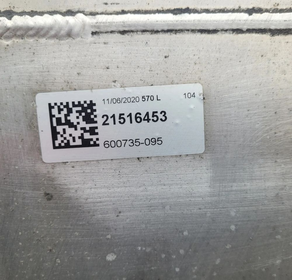 ZBIORNIK PALIWA VOLVO FH4 21516453 570L 140X70X70CM CHWALIM116 - Bränsletank för Lastbil: bild 5 ZBIORNIK PALIWA VOLVO FH4 21516453 570L 140X70X70CM CHWALIM116 - Bränsletank för Lastbil: bild 5