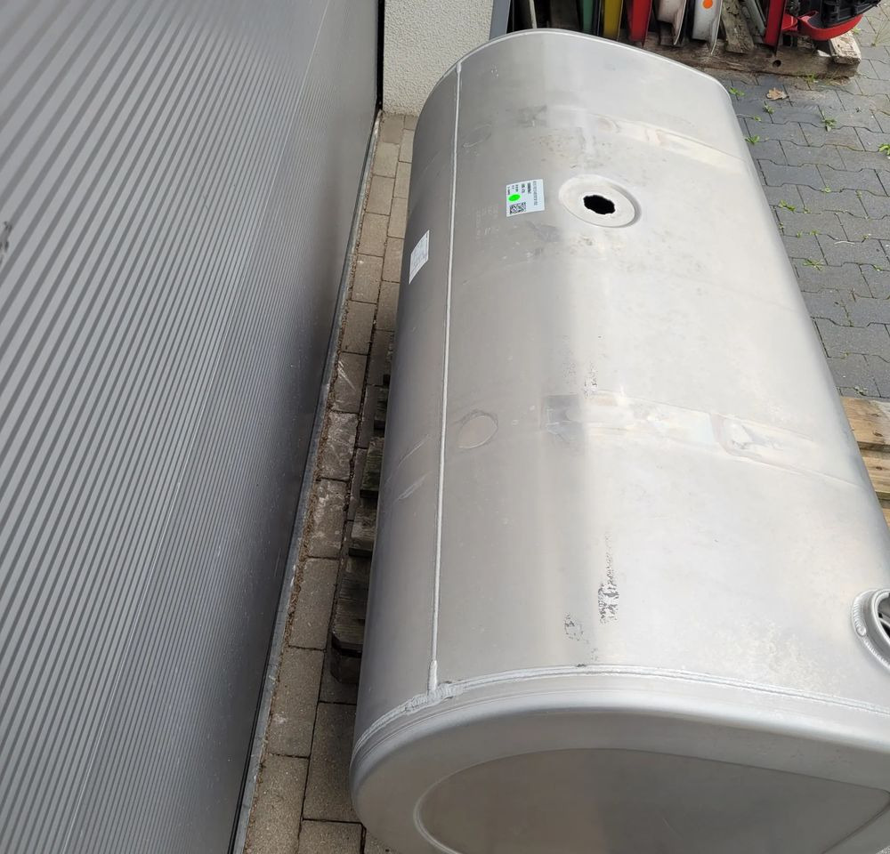 ZBIORNIK PALIWA VOLVO FH4 FH5 GAMA 150X55X68 CM 475L 22038784 CHWALIM116 - Bränsletank för Lastbil: bild 5 ZBIORNIK PALIWA VOLVO FH4 FH5 GAMA 150X55X68 CM 475L 22038784 CHWALIM116 - Bränsletank för Lastbil: bild 5