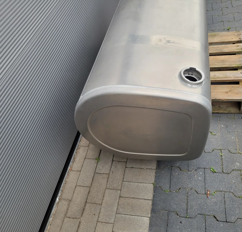ZBIORNIK PALIWA VOLVO FH4 FH5 GAMA 160x55x68cm 505L 21516480 CHWALIM116 - Bränsletank för Lastbil: bild 2 ZBIORNIK PALIWA VOLVO FH4 FH5 GAMA 160x55x68cm 505L 21516480 CHWALIM116 - Bränsletank för Lastbil: bild 2