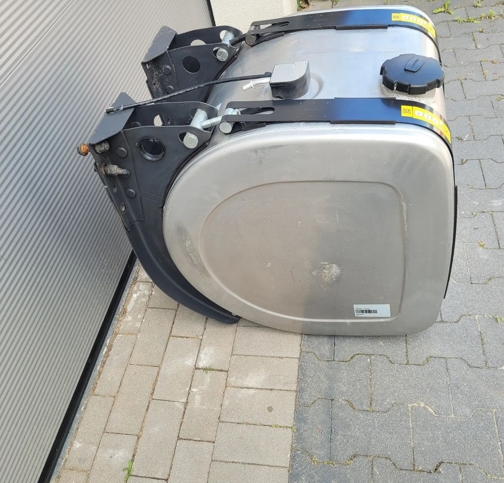 ZBIORNIK PALIWA VOLVO FH4 FM 240L 21516442 60X70X70 CM CHWALIM116 - Bränsletank för Lastbil: bild 3 ZBIORNIK PALIWA VOLVO FH4 FM 240L 21516442 60X70X70 CM CHWALIM116 - Bränsletank för Lastbil: bild 3