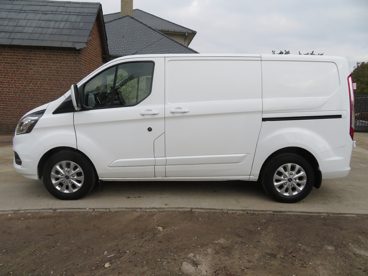 Ford Transit Custom 2.0tdci - Små skåpbil: bild 4 Ford Transit Custom 2.0tdci - Små skåpbil: bild 4
